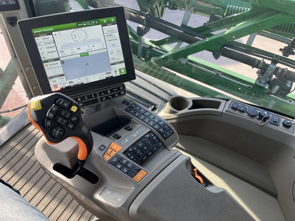 2022 John Deere 612R Sprayer/High Clearance
