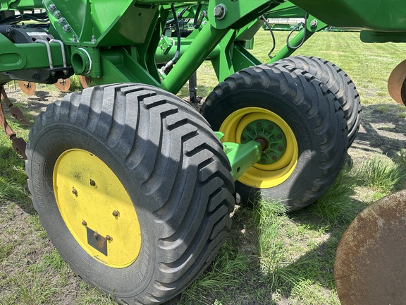 2021 John Deere 2730 Disk Ripper