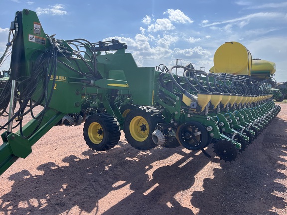 2012 John Deere DB88 Planter