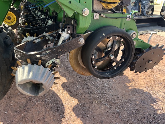 2012 John Deere DB88 Planter