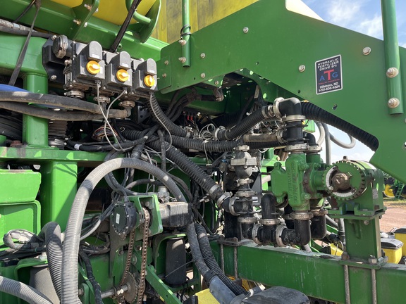 2012 John Deere DB88 Planter