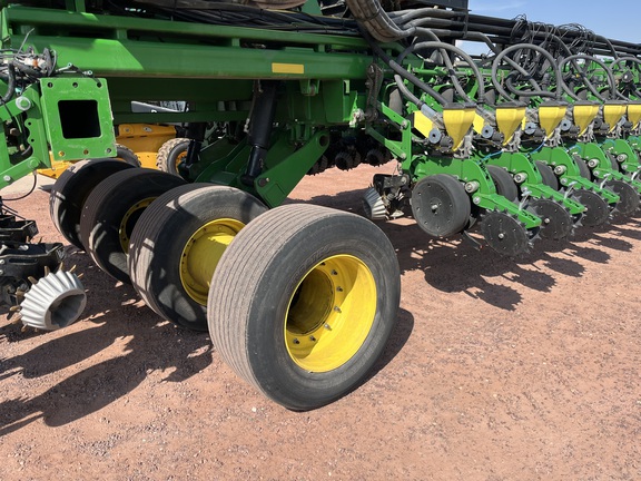 2012 John Deere DB88 Planter