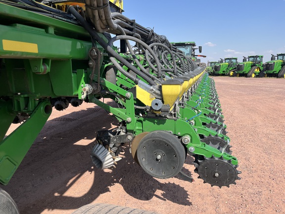 2012 John Deere DB88 Planter