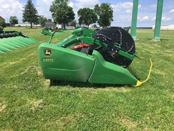 2018 John Deere 645FD Header Combine