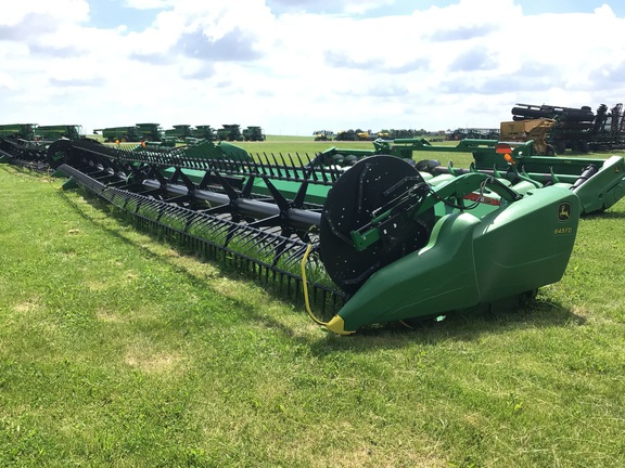 2018 John Deere 645FD Header Combine