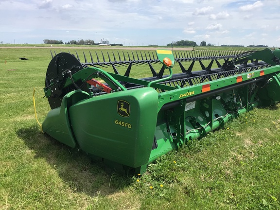 2018 John Deere 645FD Header Combine