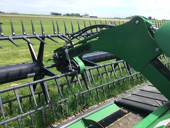 2018 John Deere 645FD Header Combine
