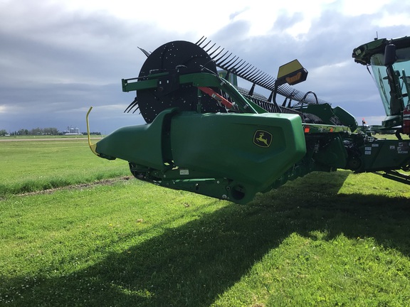 2023 John Deere RD40F Header Combine