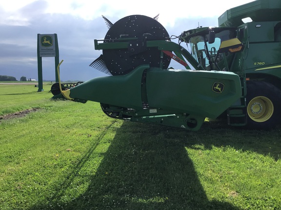 2023 John Deere RD40F Header Combine
