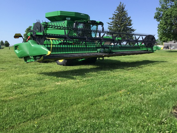2023 John Deere RD40F Header Combine
