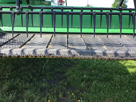 2023 John Deere RD40F Header Combine