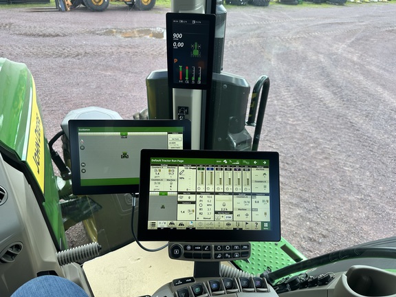 2025 John Deere 8R 370 Tractor