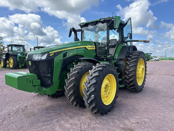 2025 John Deere 8R 370 Tractor