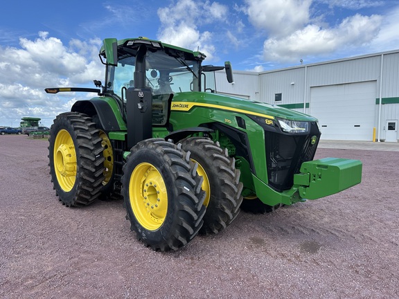 2025 John Deere 8R 370 Tractor