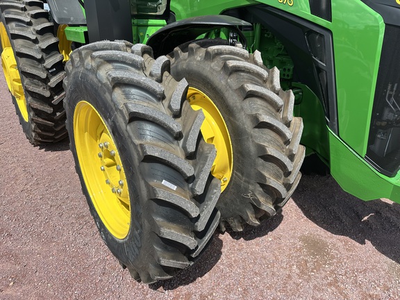 2025 John Deere 8R 370 Tractor
