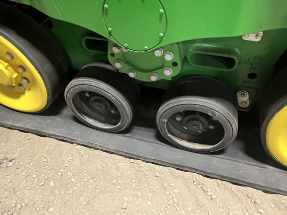 2023 John Deere 9RX 640 Tractor Rubber Track