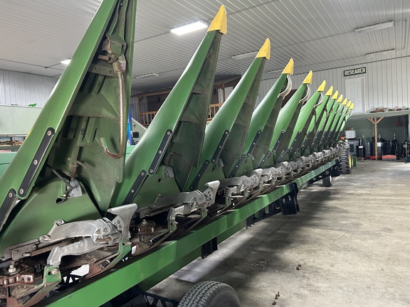 2009 John Deere 612C StalkMaster Header Corn Head