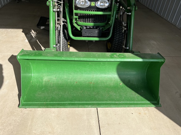 2015 John Deere 2032R Tractor Compact