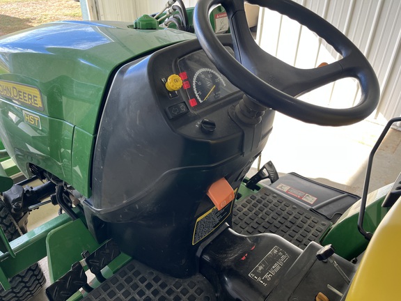 2015 John Deere 2032R Tractor Compact
