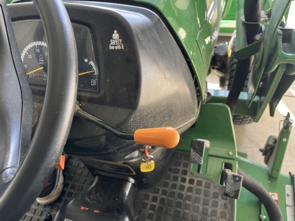 2015 John Deere 2032R Tractor Compact