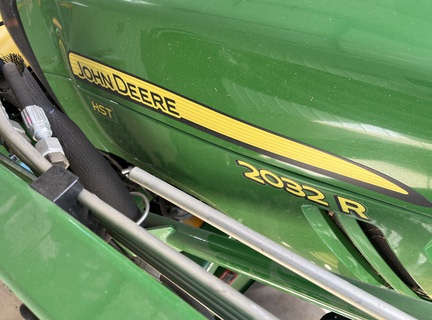 2015 John Deere 2032R Tractor Compact