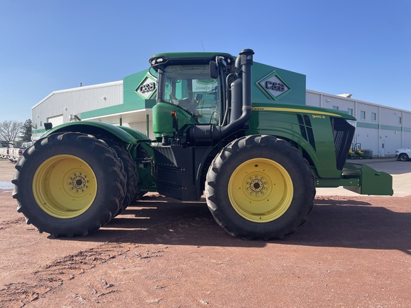 2012 John Deere 9410R Tractor 4WD