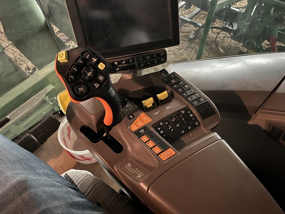 2023 John Deere S760 Combine