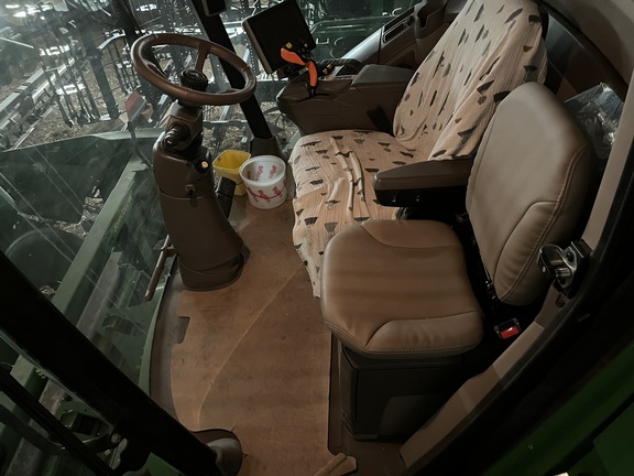 2023 John Deere S760 Combine
