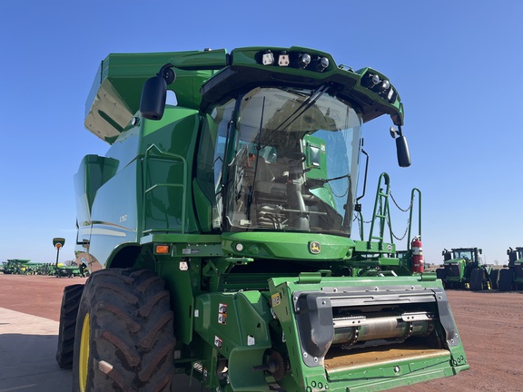 2023 John Deere S760 Combine