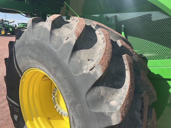 2023 John Deere S760 Combine