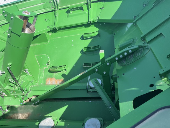 2023 John Deere S760 Combine