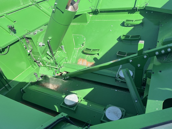 2023 John Deere S760 Combine