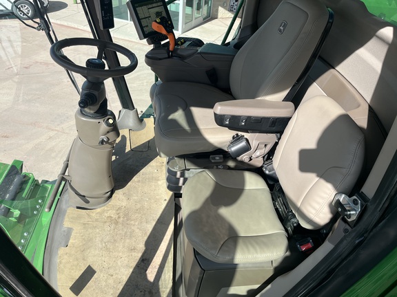 2023 John Deere S760 Combine