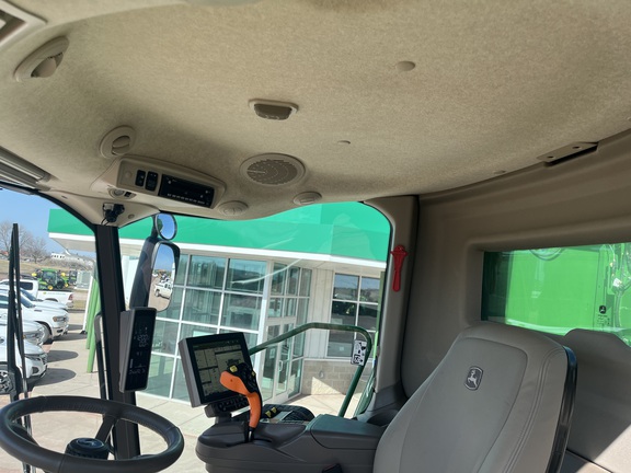 2023 John Deere S760 Combine