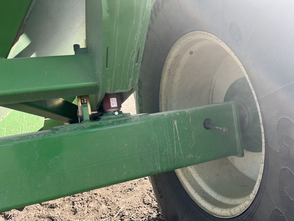 Brent 1080 Grain Cart