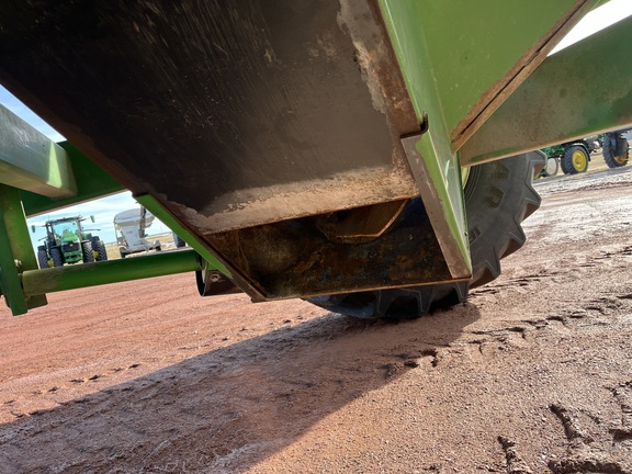 Brent 1080 Grain Cart