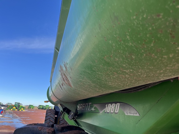 Brent 1080 Grain Cart