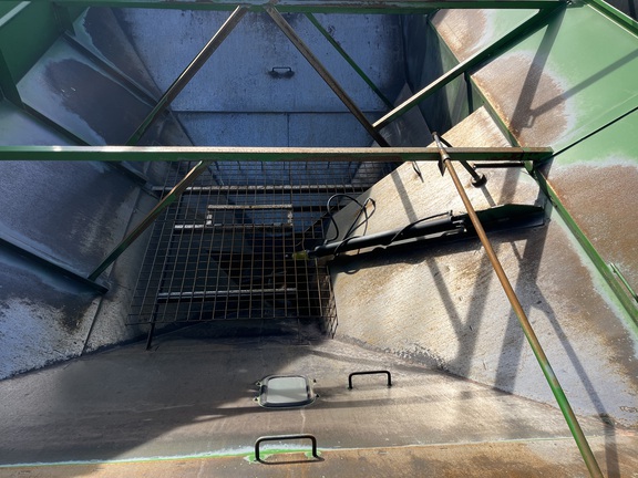 Brent 1080 Grain Cart