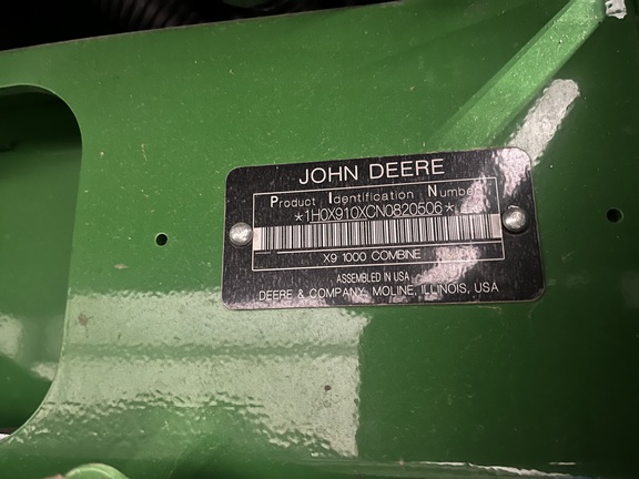 2022 John Deere X9 1000 Combine