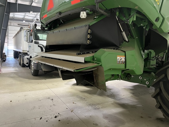 2022 John Deere X9 1000 Combine