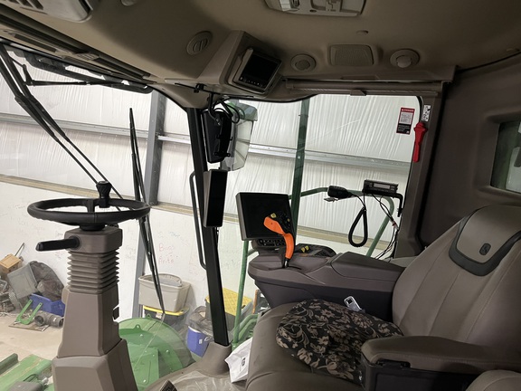 2022 John Deere X9 1000 Combine