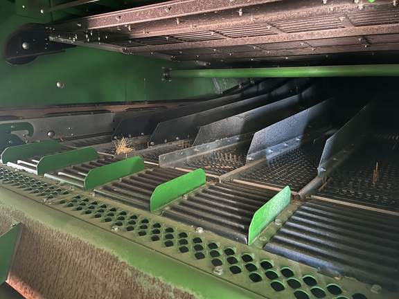 2022 John Deere X9 1000 Combine