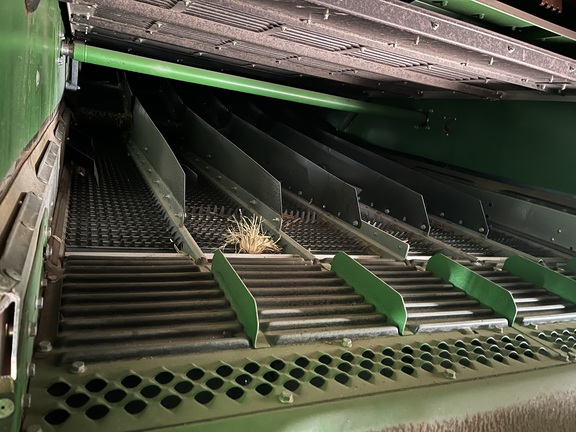 2022 John Deere X9 1000 Combine