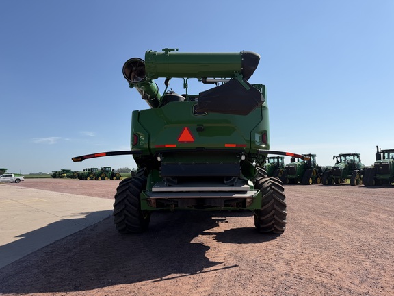 2022 John Deere X9 1000 Combine