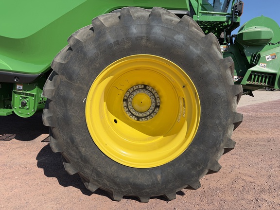 2022 John Deere X9 1000 Combine