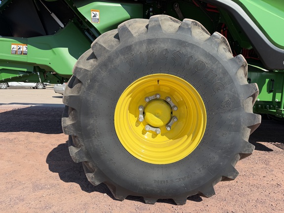 2022 John Deere X9 1000 Combine