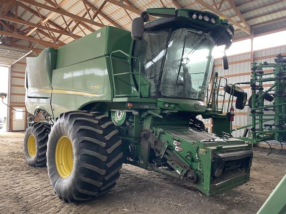 2021 John Deere S760 Combine