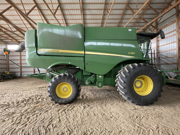 2021 John Deere S760 Combine
