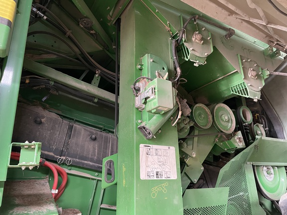 2021 John Deere S760 Combine