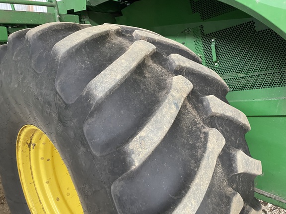 2021 John Deere S760 Combine